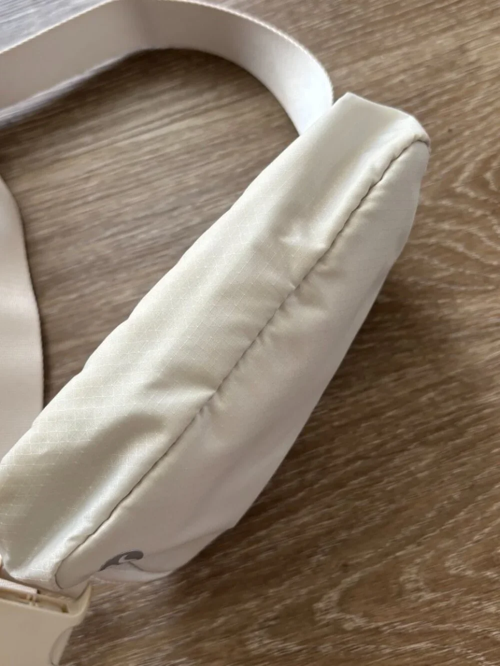Lululemon Everywhere Belt Bag Original Style White Opal WHTO